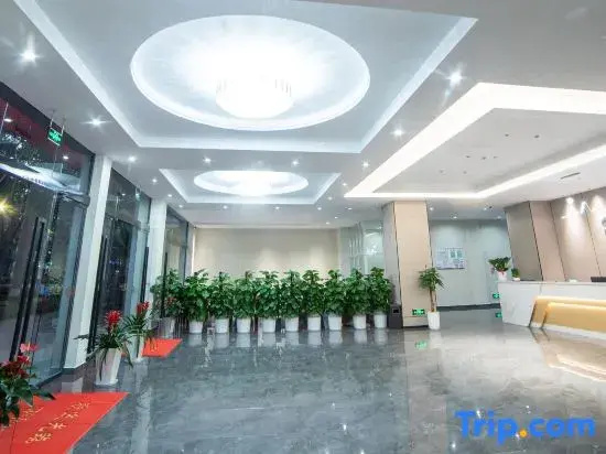 Yuhui Hotel (Pu'er High-speed Railway Station)