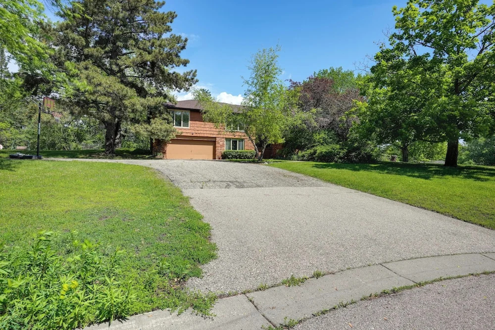 15 Mi to Downtown Minneapolis: Retreat on 5 Acres