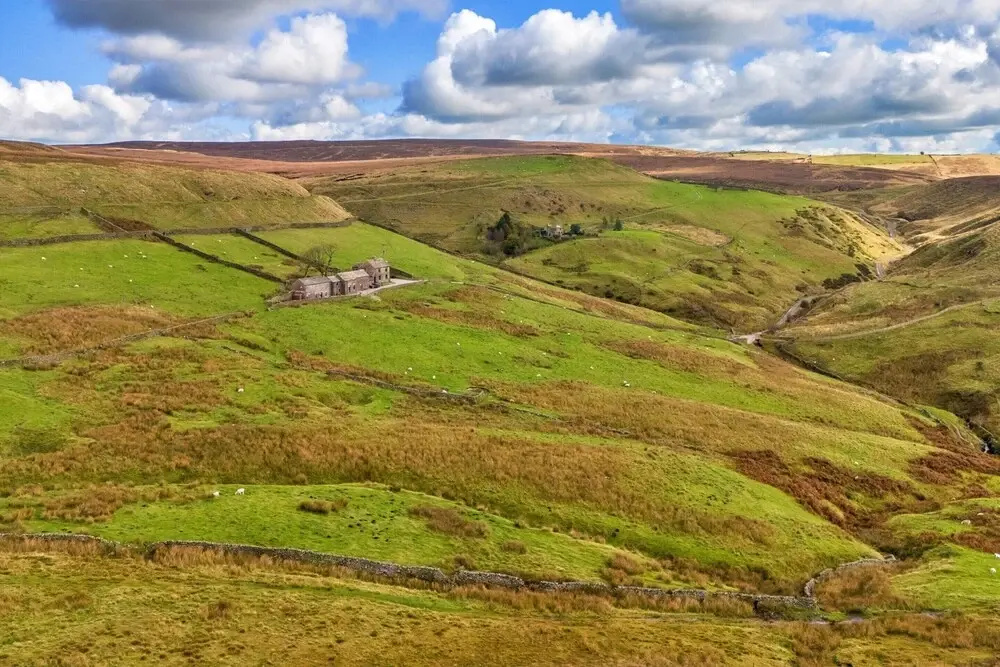 Cottage in Peak District with Scenic Views