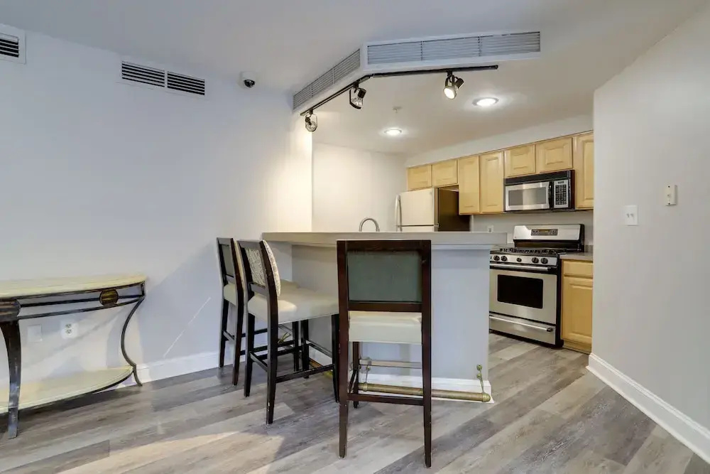 Fantastic Business Condo at Ballston