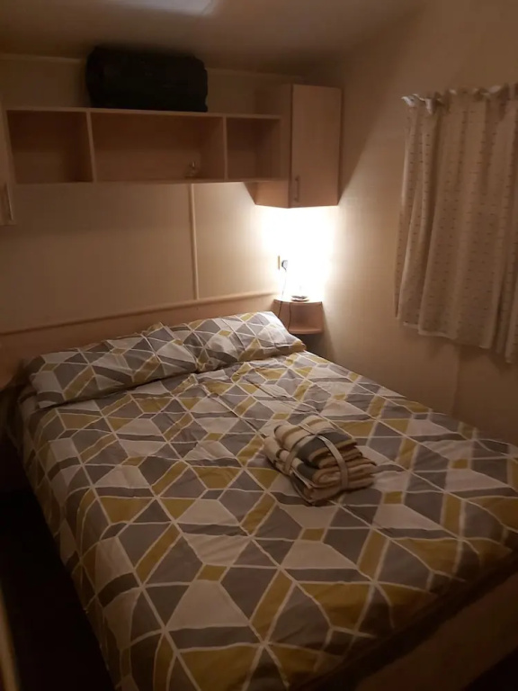 Adorable 2 Bedroom Caravan in Clacton-on-sea