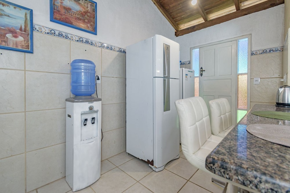 Casa em Condom nio com Piscina e rea Gourmet