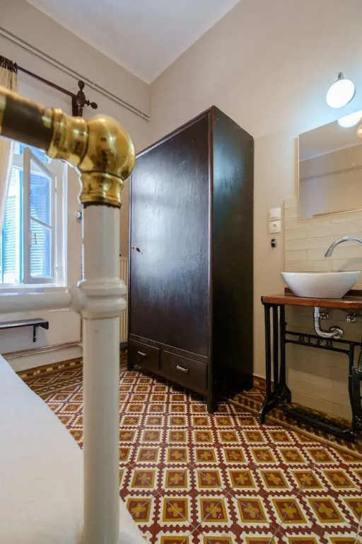 Grandma's Chic Home in Chania Venetian Harbor