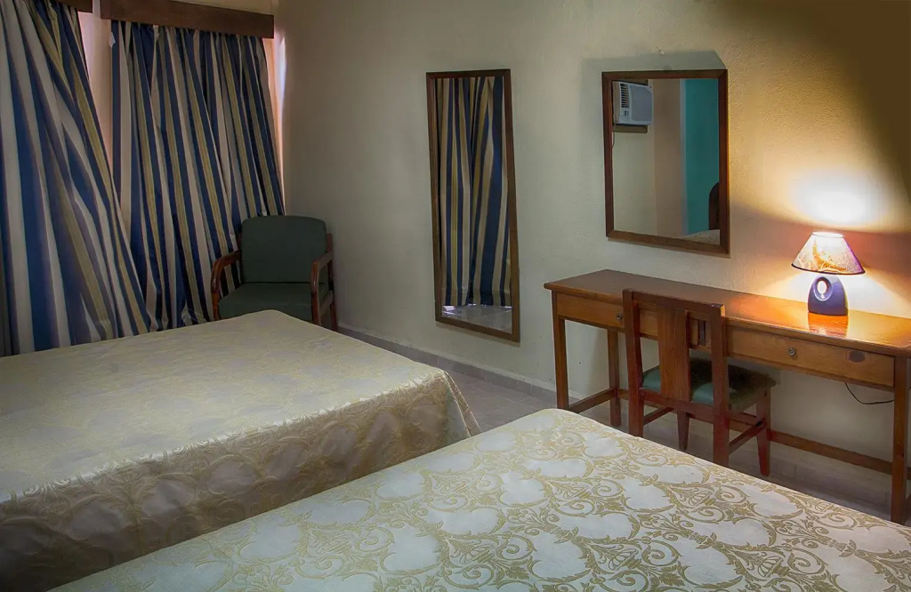 Hotel Paseo Habana