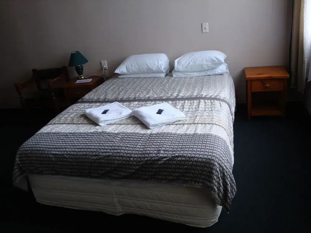 Grand Hotel - Whangarei