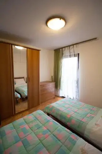 Apartment Cherry