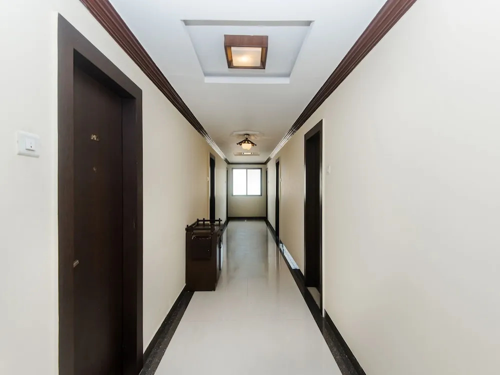 OYO 11890 Farmhouse Residency