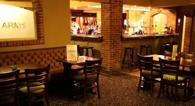 The Downe Arms