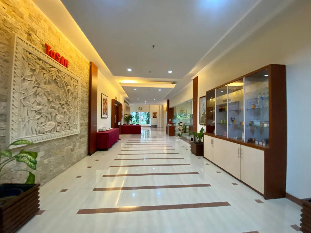 Tosan Hotel