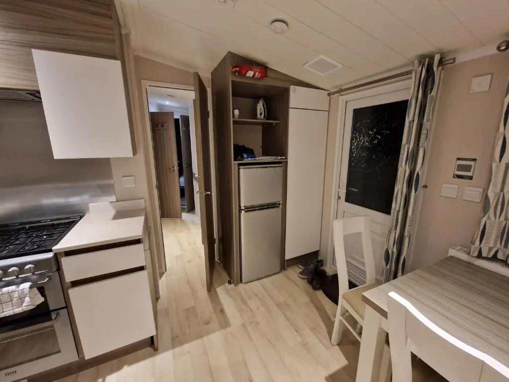 Seaside 6-person Caravan at Rockley Park