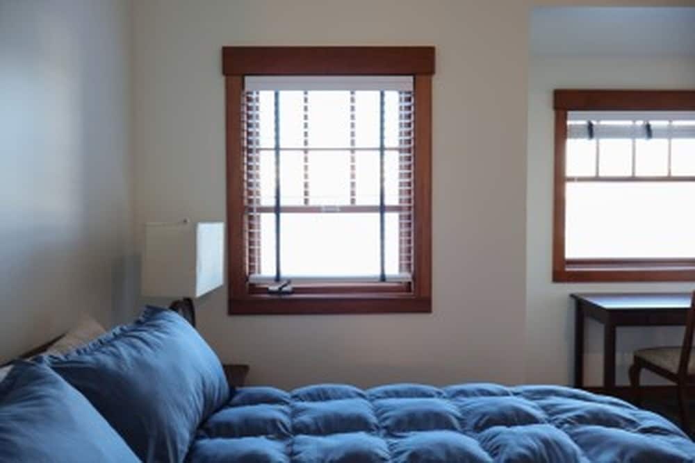 Inn At Whittier