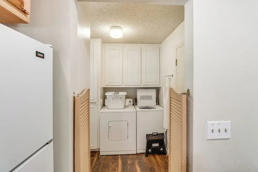 Spacious Decks: Family Pinetop Country Club Home