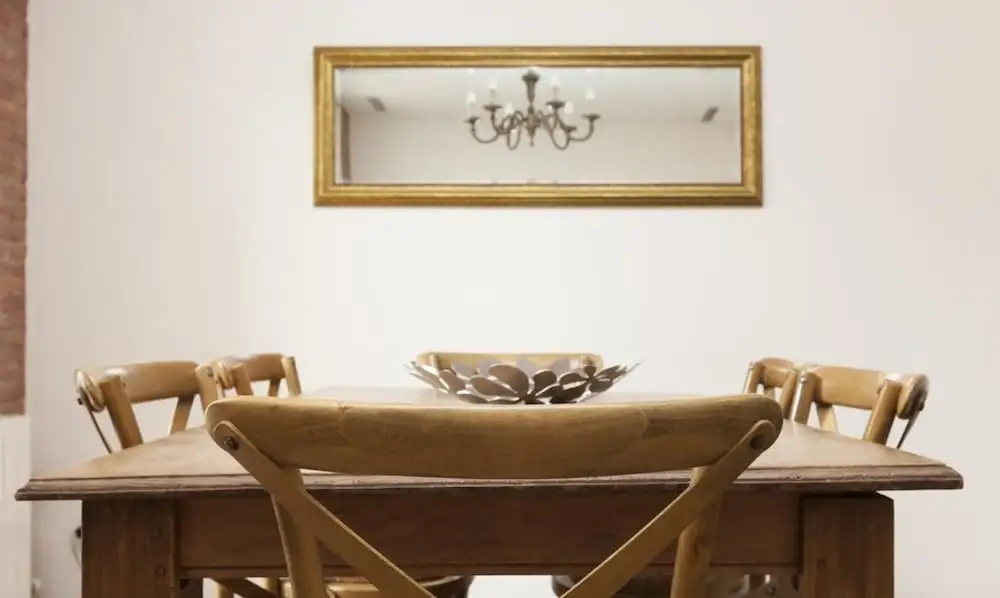Akira Flats Roger de Flor Chic apartment