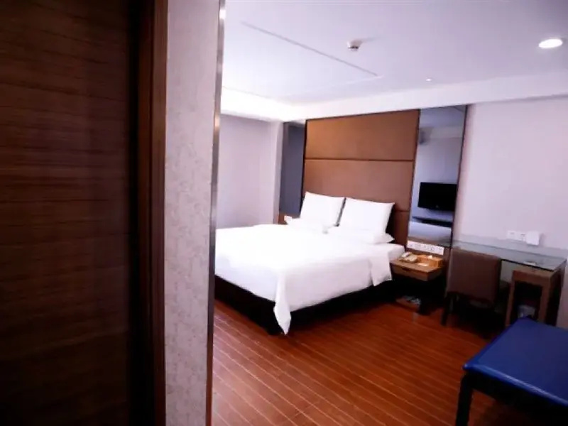 Shenzhen Futian Huaqiang South Feiyuan Hotel