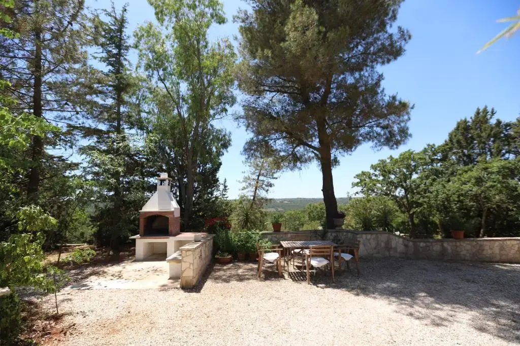 Trulli Tauro Country House con idromassaggio