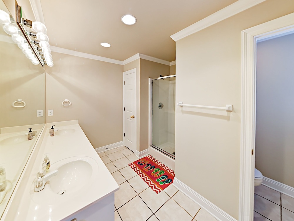 Heritage Shores Beach House 4 Bedrooms 4 Bathrooms Home