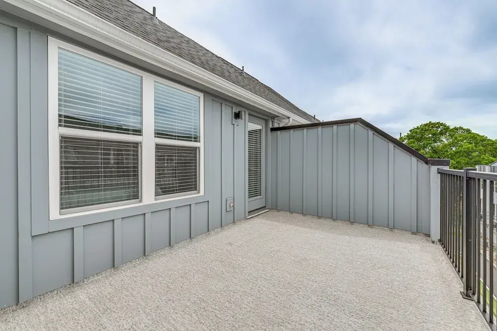 Walk to Music Factory: Townhome w/ Rooftop Deck!