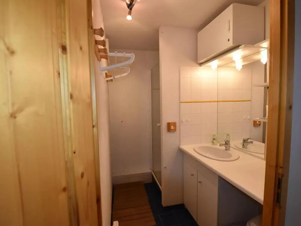 Appartement 6 personnes avec balcon proche jardin d'enfants - FR-1-642-62