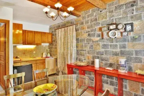 Holiday Home 2 Bedrooms 1 Bathroom - Prina