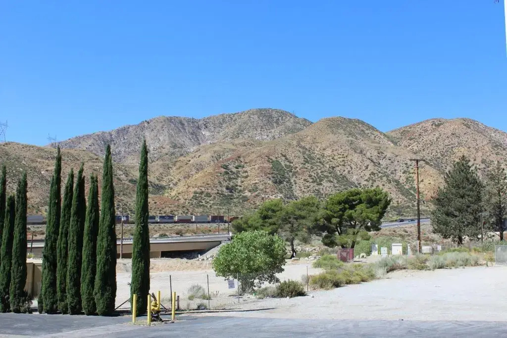 Cajon Pass Inn