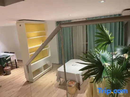 Lechao Apartment