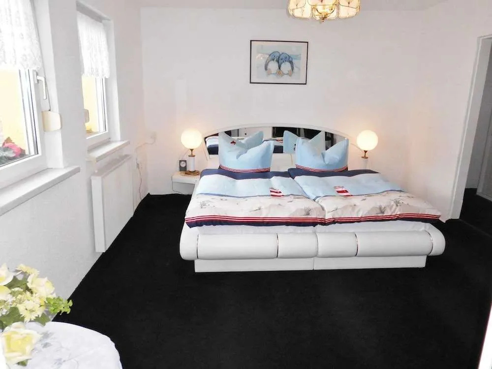 Spacious Holiday Home in Sommerfeld near Lake