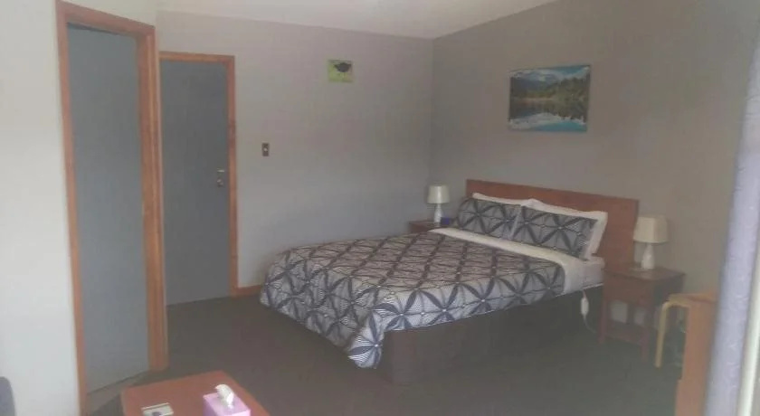 Koutu Beach Bed and Breakfast