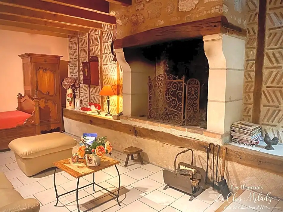 Chambres dHôtes Les Bournais - Le Clos Milady