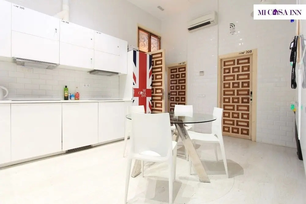 Mi Casa Inn - Residencia Gran Vía - Hostel