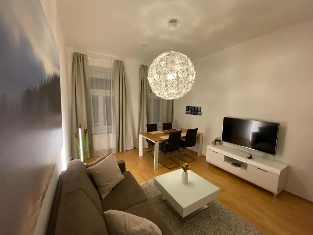 New Cozy Apartment, Top Location, 12 Min To Center (Adults Only)