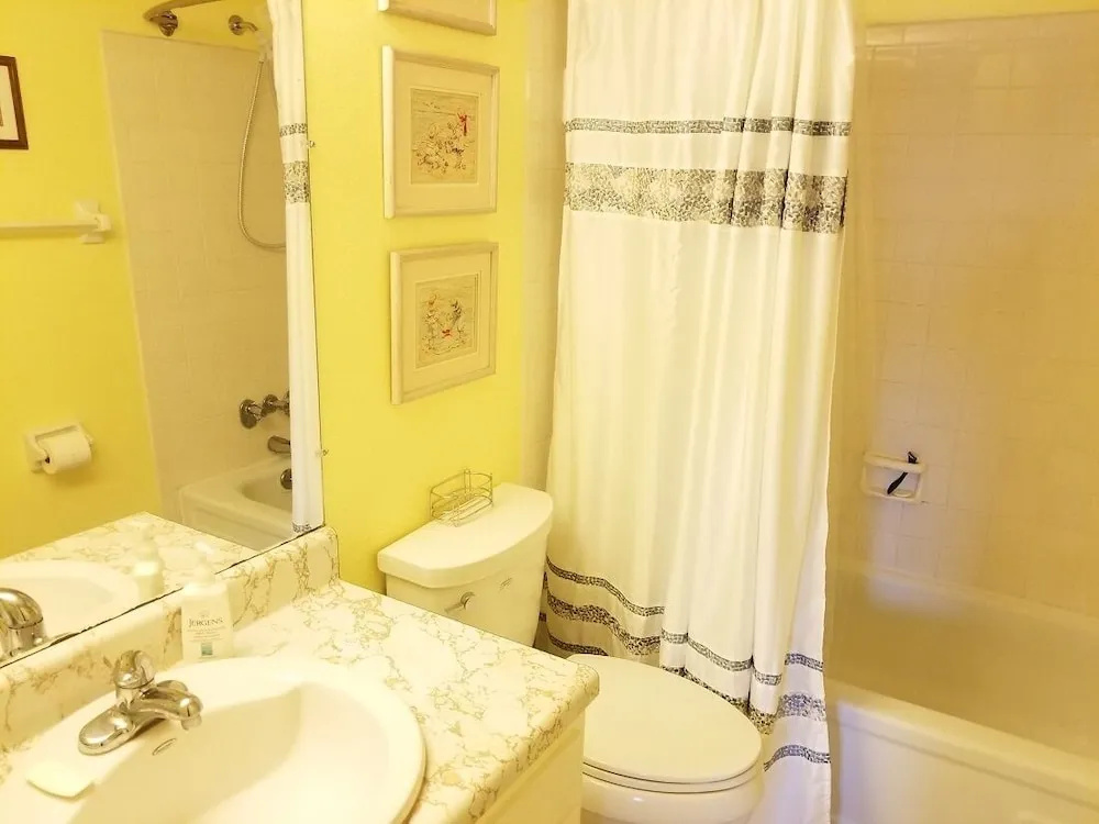 Quail Hollow A7-4U Condo