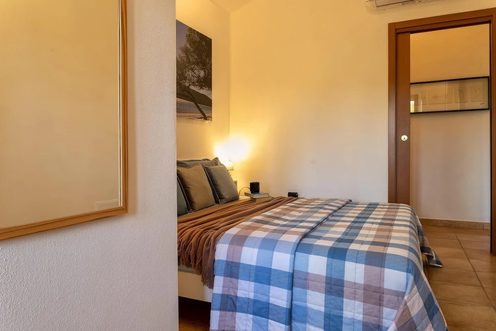 Sardinia Re - Villa Gialla