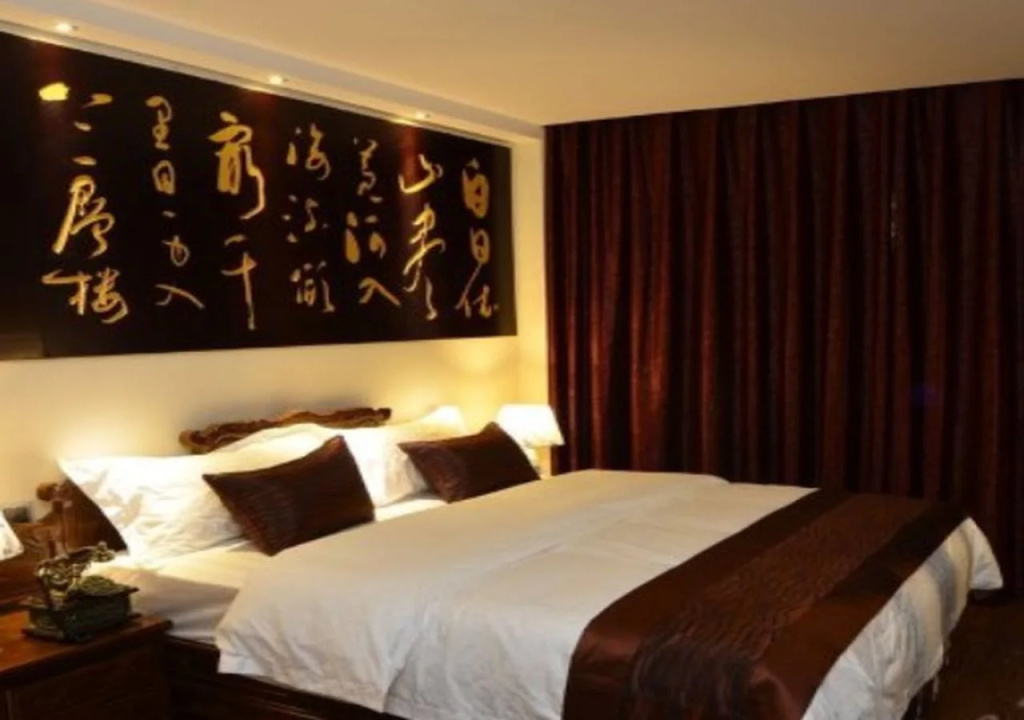 Floral Hotel Green Lakeshore