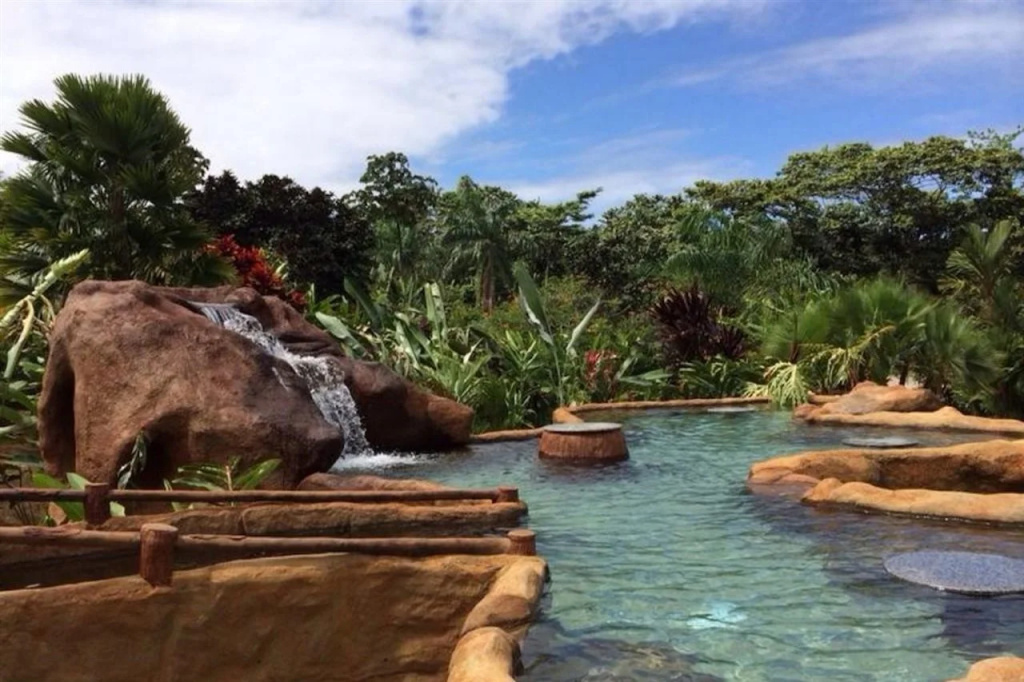 Volcano Lodge, Hotel & Thermal Experience