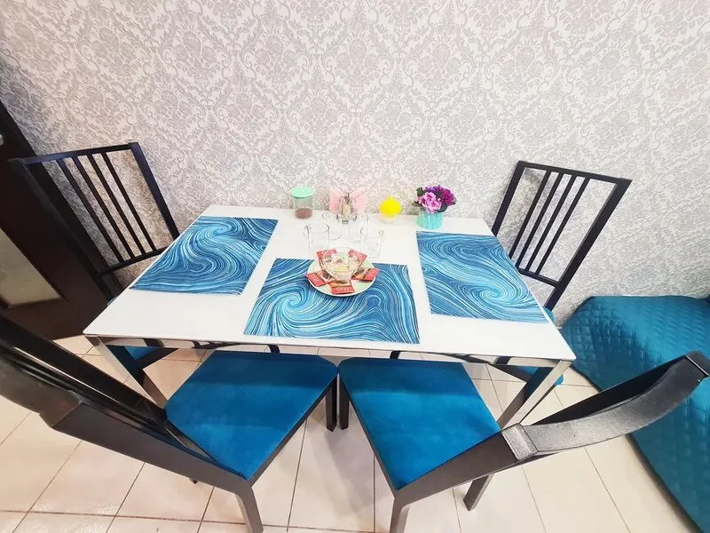 Apartaments Novosibirska, st. Kirova, 27/3-2 Floor