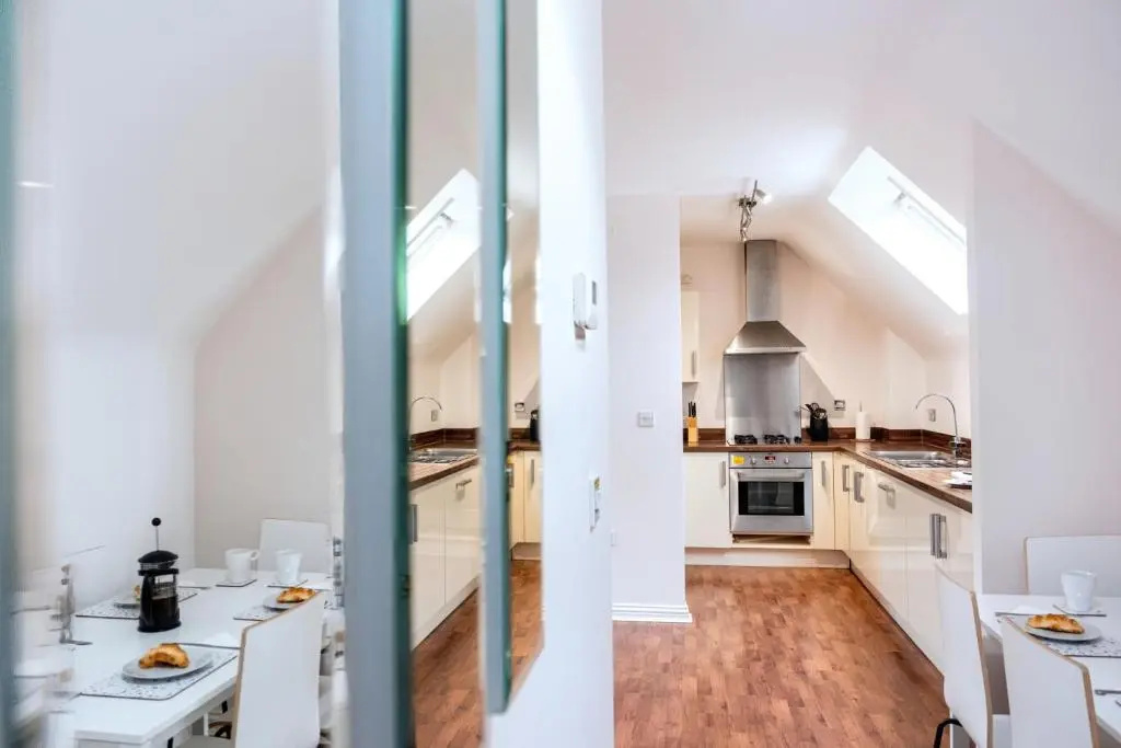The Coach House - by TJ Serviced Property