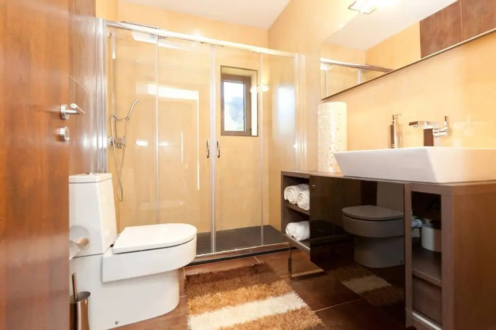 Elegant Villa Near Vieira do Minho with Pool