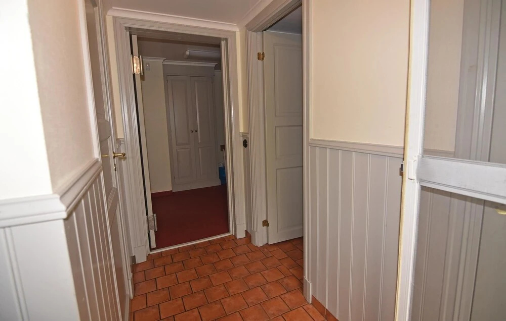 4 Bedroom Awesome Home In Mellerud