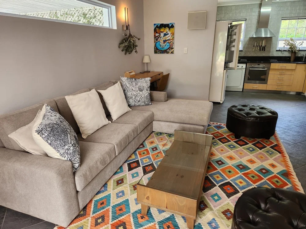 Charming fully fitted double storey Cottage near Constantia Village