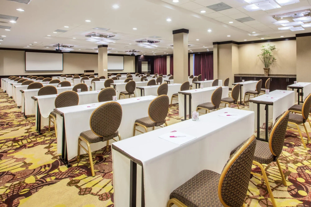Crowne Plaza Houston Galleria Area by IHG