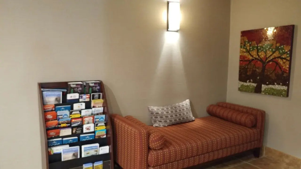 Best Western Plus Rose City Suites