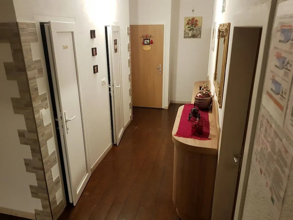 Mama's House