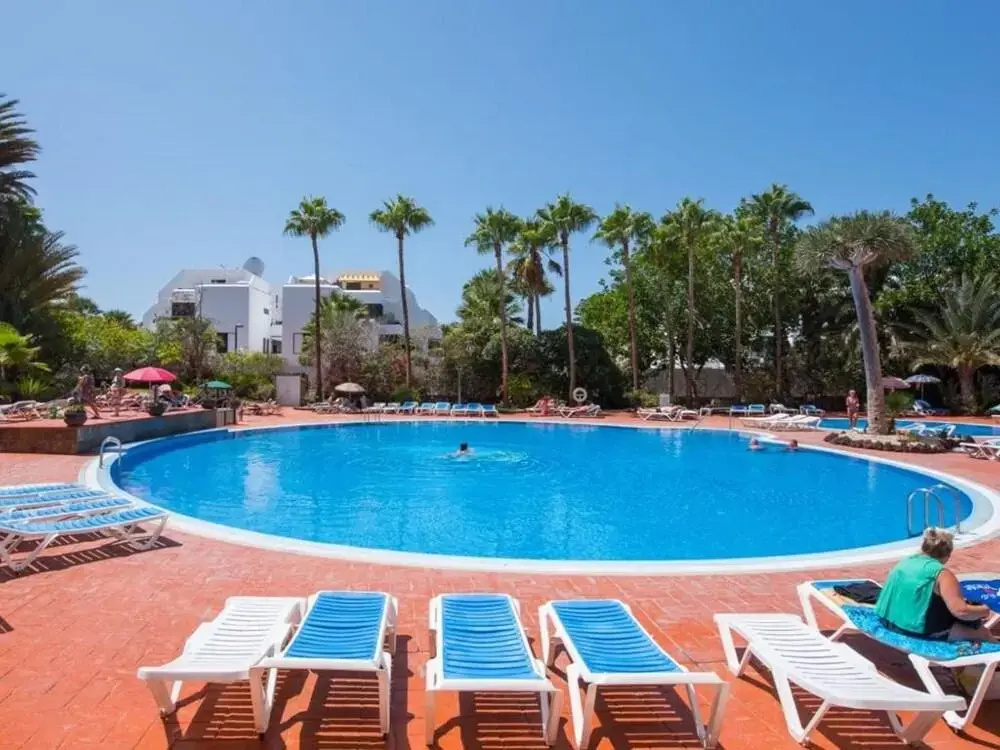 1020 Apartment with Fabulous View of Las Americas
