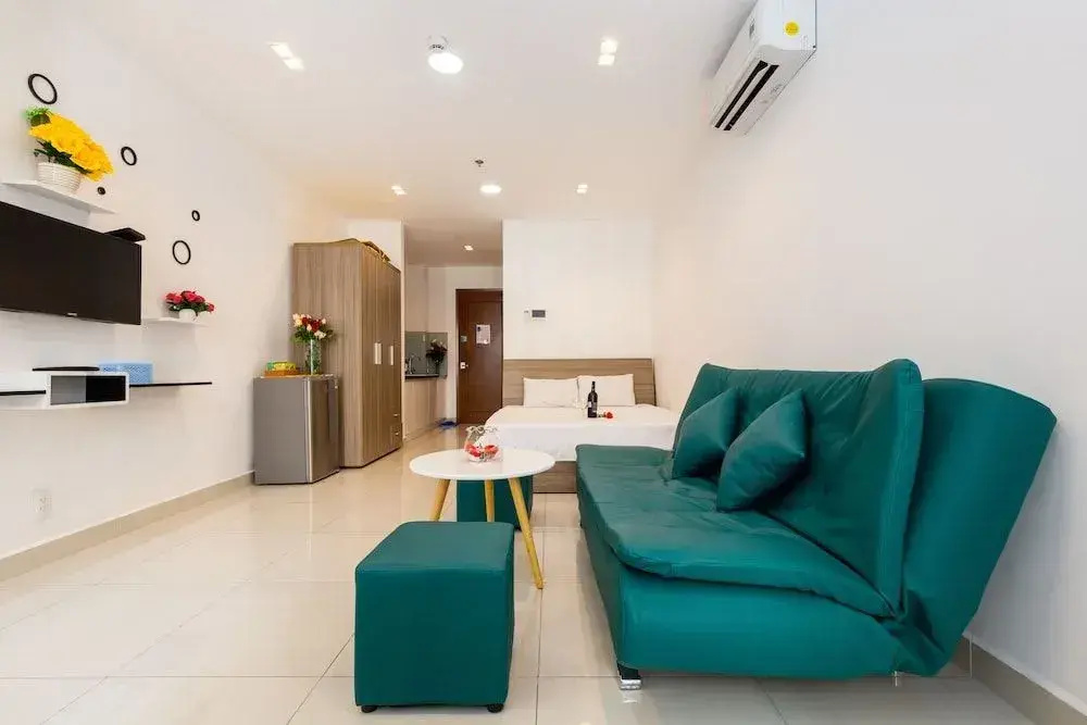 Le Hieu Apartment at Sky Center
