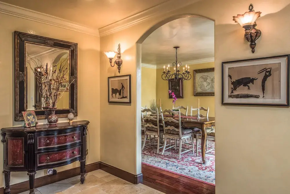 963 Coral Drive Home 3 Bedrooms 2.5 Bathrooms Home