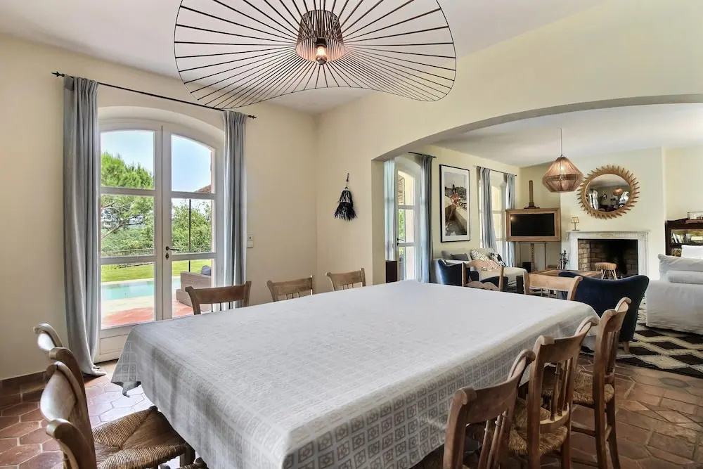 Villa With 6 Bedrooms in Gassin, With Wonderful sea View, Private Pool, Enclosed Garden