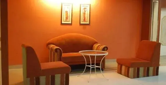 Hotel Ranjits Lakeview