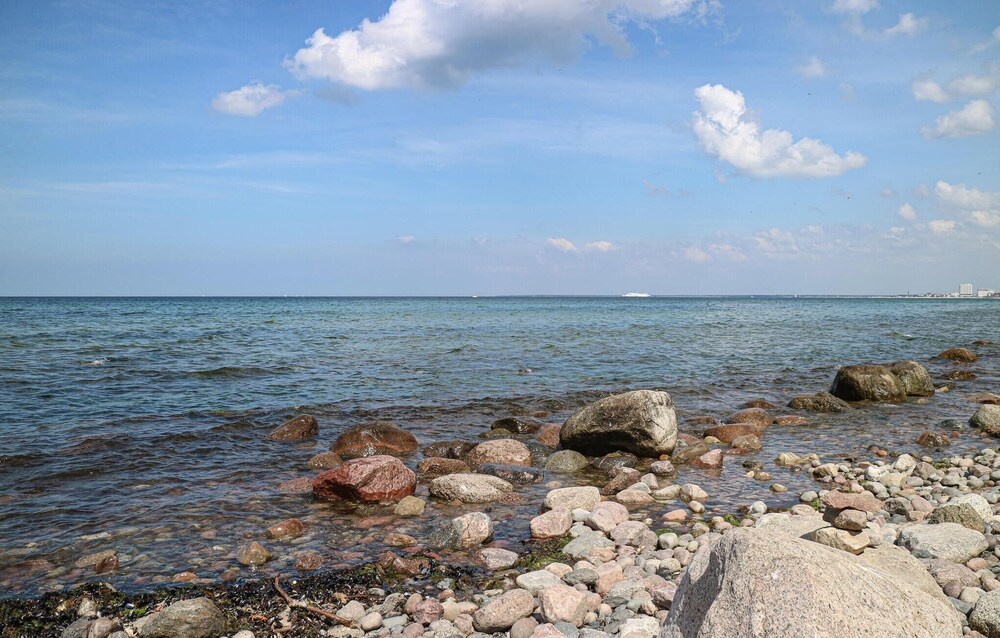 Awesome Apartment in Warnemünde With