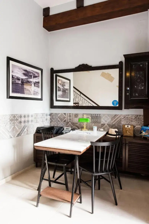 Harismari Cozy Hotel