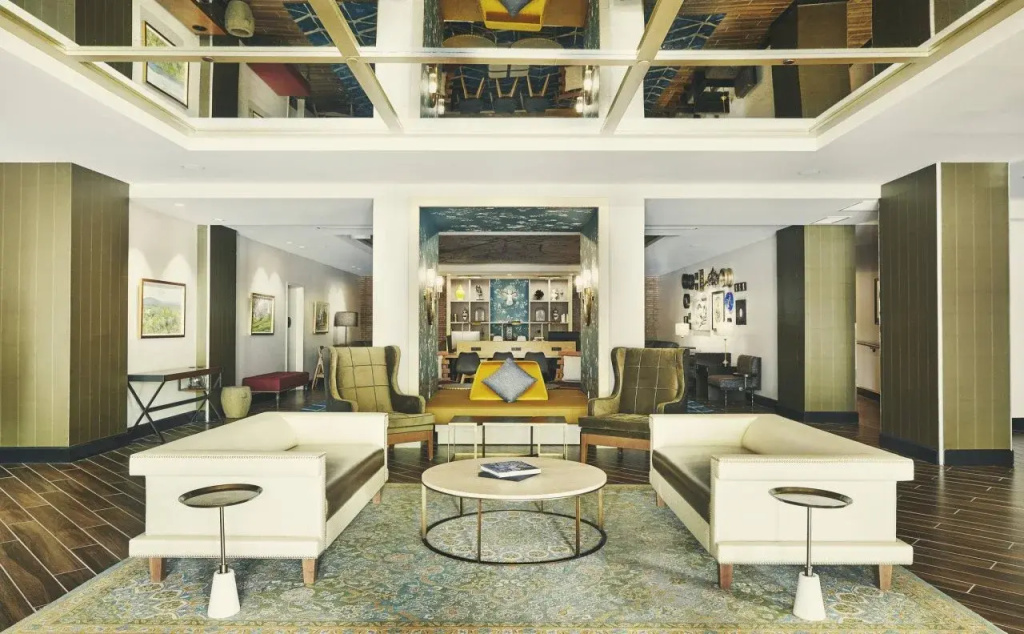The Draftsman, Autograph Collection